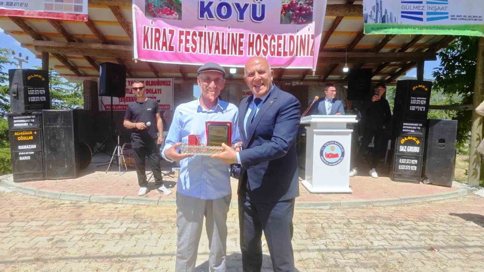 Hisarcık Kutlubeyler köyünde Kiraz Festivali coşkusu