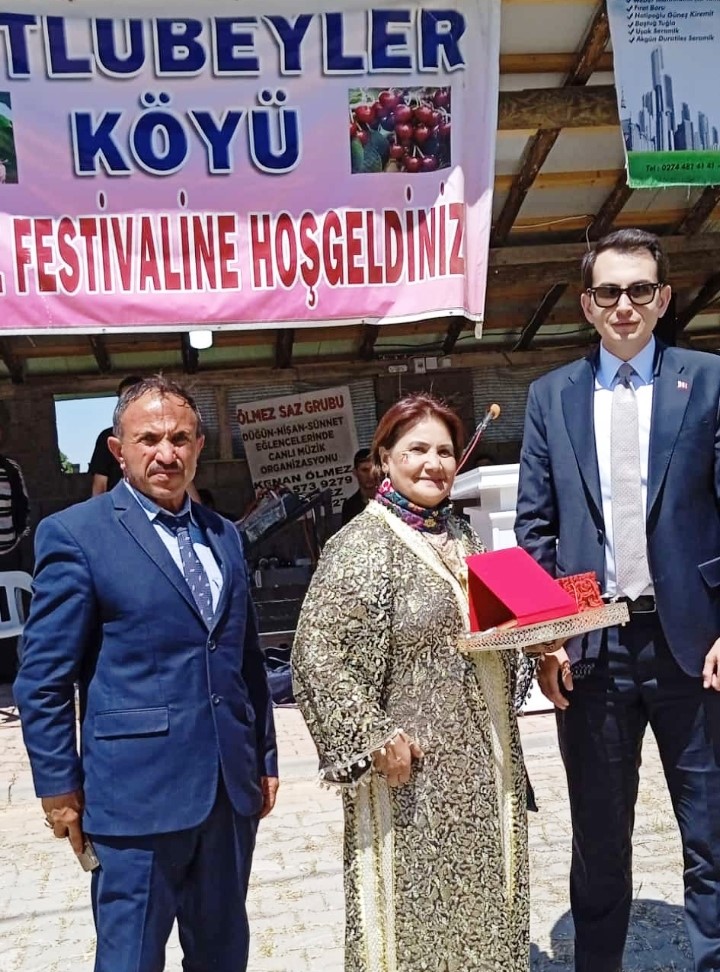 Hisarcık Kutlubeyler köyünde Kiraz Festivali coşkusu