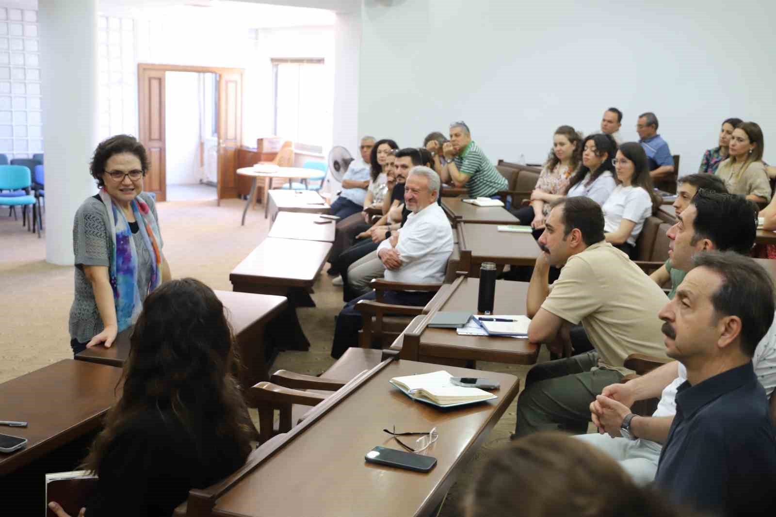 Nazilli Belediyesi hizmet içi eğitimlerine devam ediyor