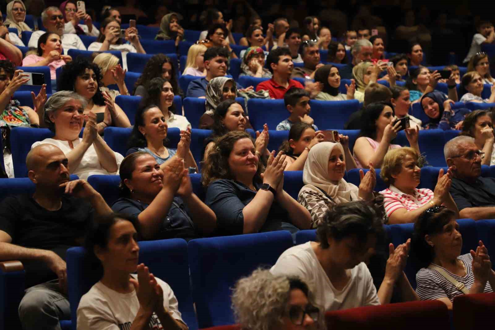 Turgutlu’da Babalar Günü’ne özel ritim dolu gece