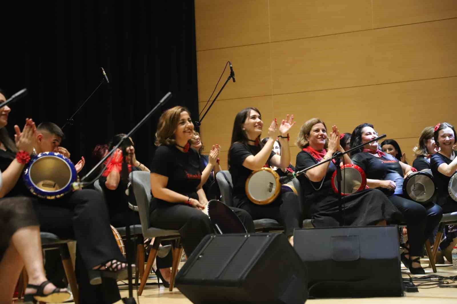 Turgutlu’da Babalar Günü’ne özel ritim dolu gece