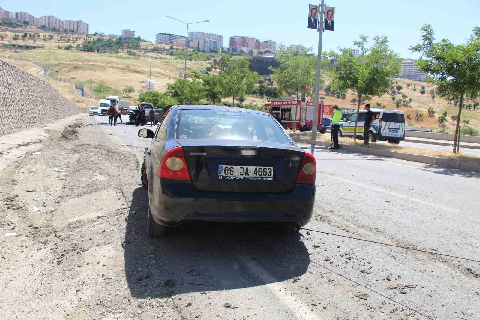 Şırnak’ta feci trafik kazası: Öğretmen hayatını kaybetti, 3 kişi yaralandı
