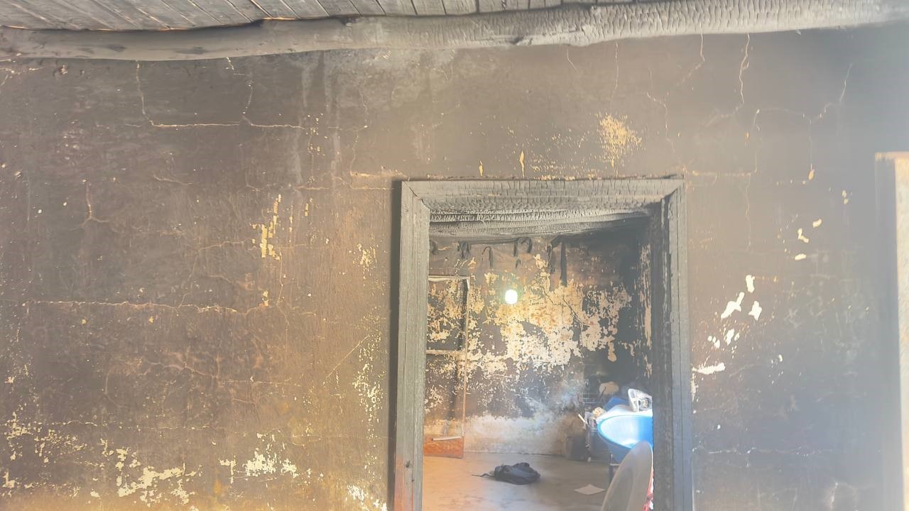 Şanlıurfa’da bir ayda 2 defa yanan evin sırrı çözülemiyor