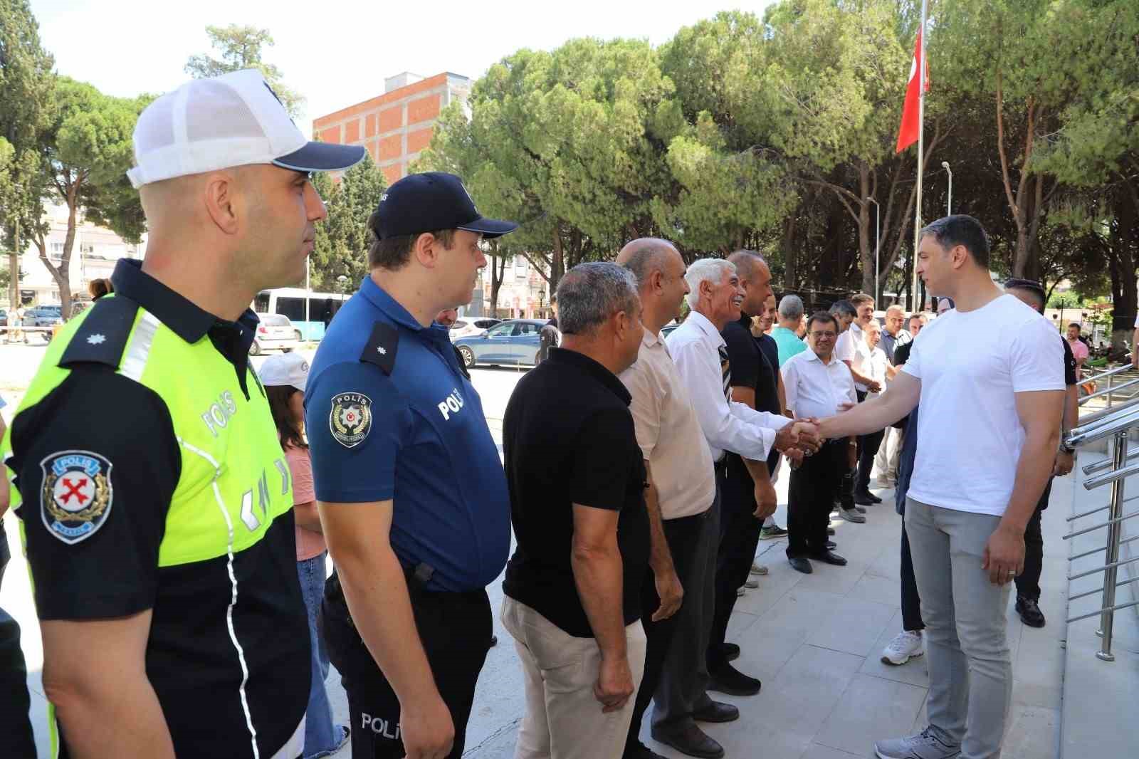 Saruhanlı Kaymakamı Murat Acar gözyaşları ve dualarla uğurlandı