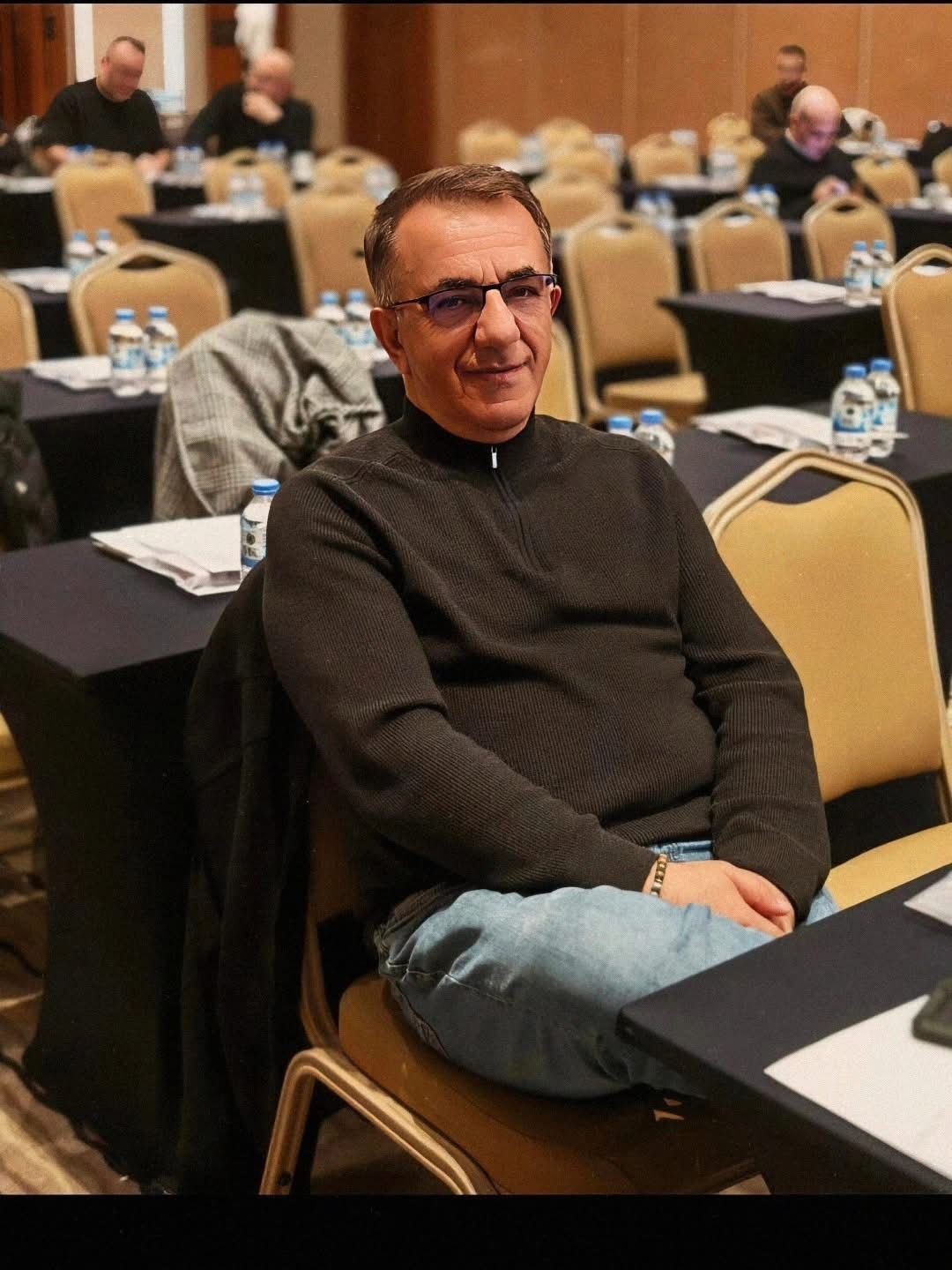 Bursa’nın aile hekimi Dr. Ahmet Kartal, 10’uncu diplomasını Eskişehir’de aldı