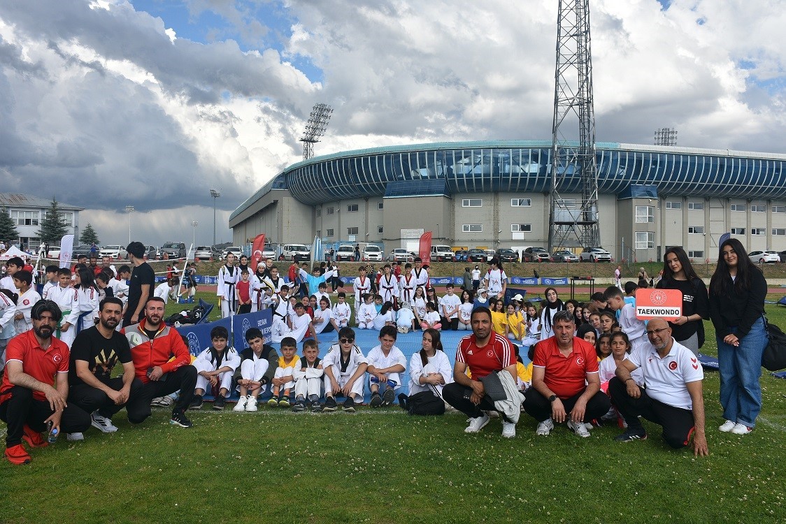 GSB’den davet: "Okullar bitti haydi çocuklar spora"