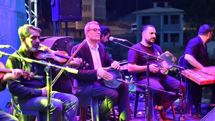 28. Yeşilyurt Kültür, Spor ve Kiraz Festivali’nde türkü dolu gece
