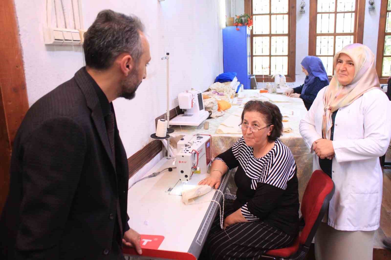 Fabrika gibi çalışıyor: Eğitim, üretim ve istihdam bir arada