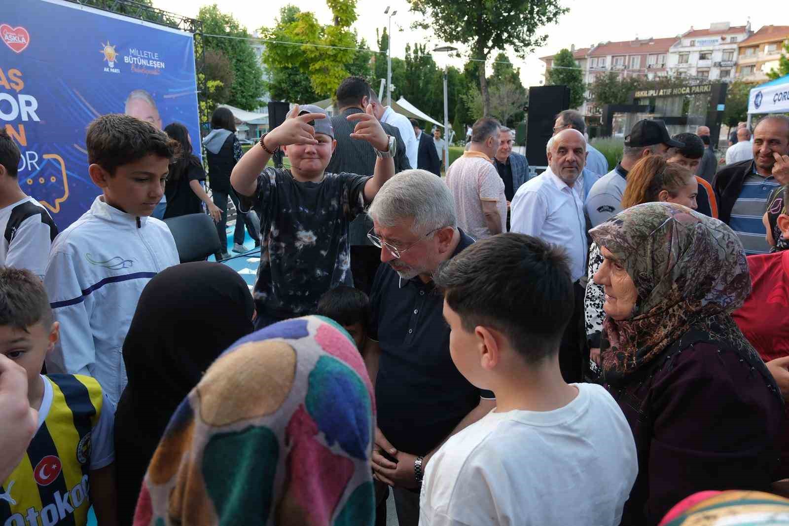 Başkan Aşgın: "17 mahallemize adalet neyi gerektiriyorsa o anlayışla hizmet ediyoruz"