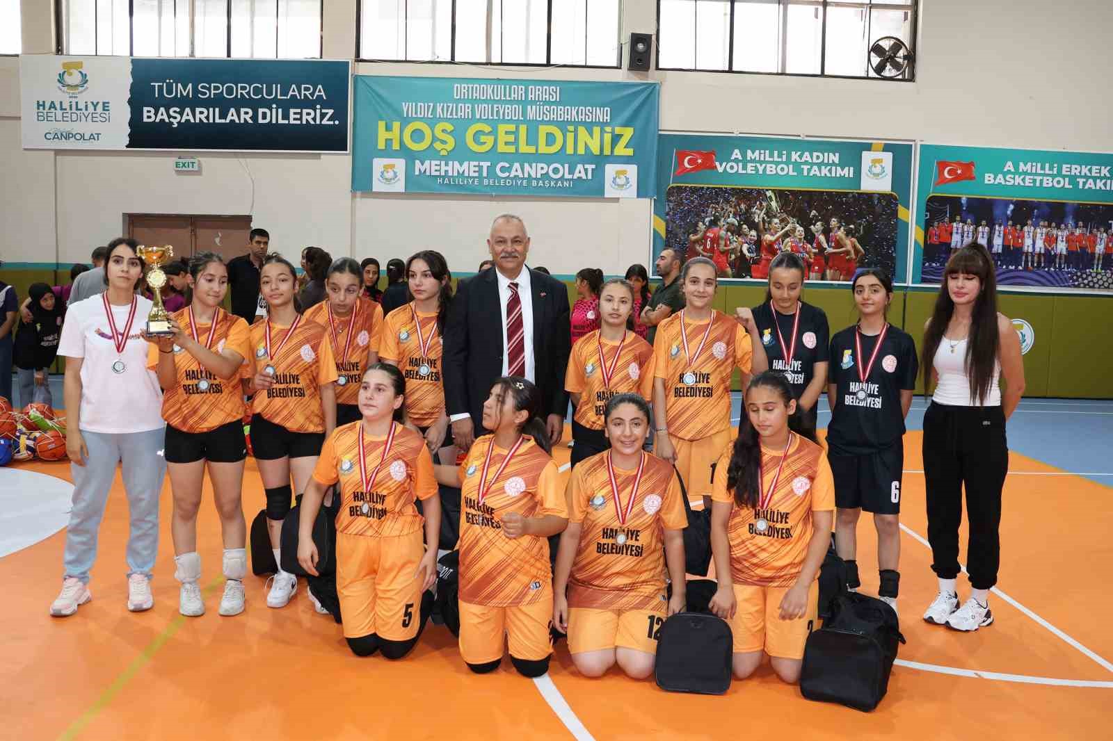 Genç sporcular Haliliye’de voleybol coşkusu yaşadı