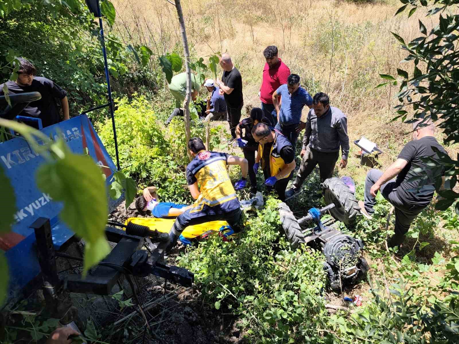 Malatya’da çapa motoru devrildi: 3 yaralı