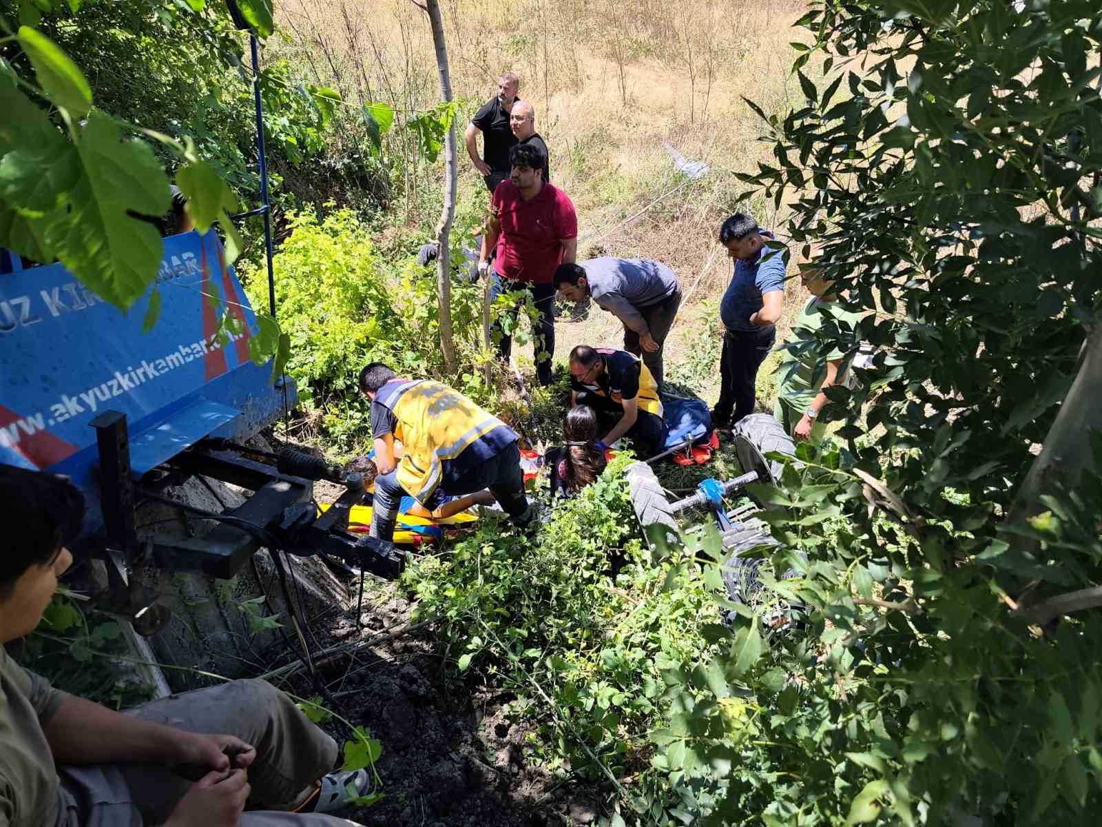 Malatya’da çapa motoru devrildi: 3 yaralı