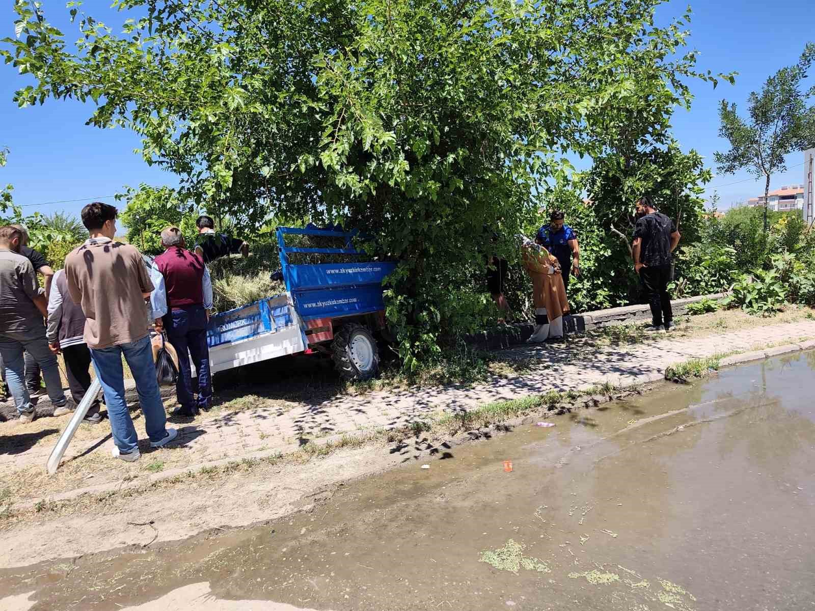 Malatya’da çapa motoru devrildi: 3 yaralı