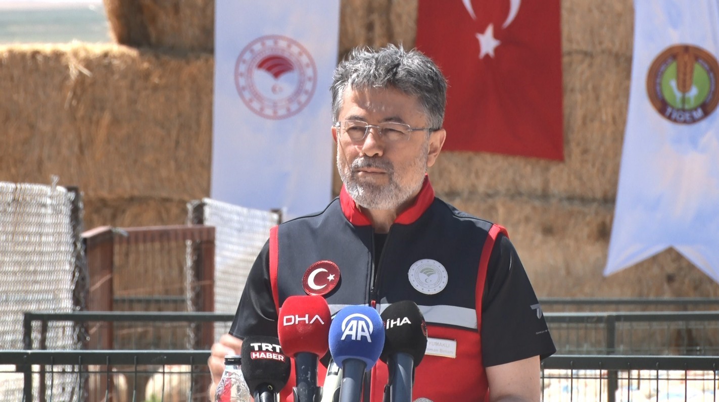 Bakan Yumaklı: "Bin 600 üreticimize toplam 160 bin küçükbaş hayvanı teslim edeceğiz"