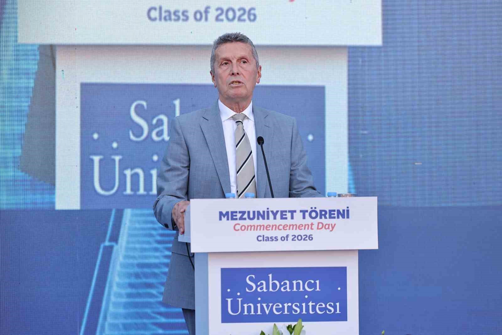 Sabancı Üniversitesi’nin 24. dönem lisans ve 27. dönem lisansüstü mezuniyet töreni gerçekleşti