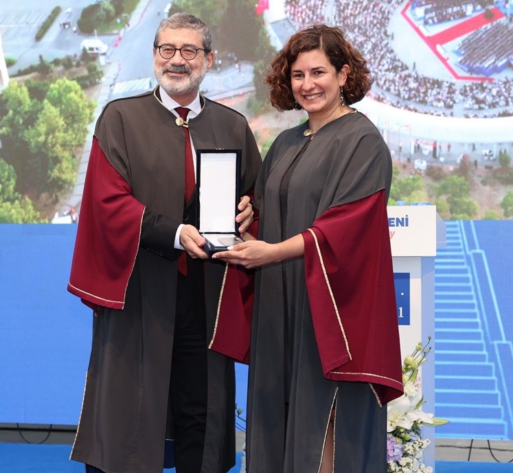 Sabancı Üniversitesi’nin 24. dönem lisans ve 27. dönem lisansüstü mezuniyet töreni gerçekleşti