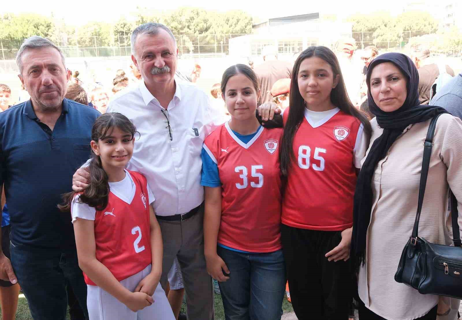 Yunusemre’de yaz spor okullarına yoğun ilgi