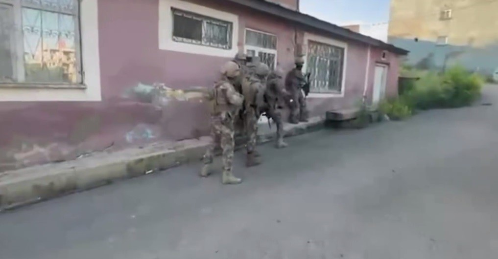 69 ilde dev narkotik operasyonu