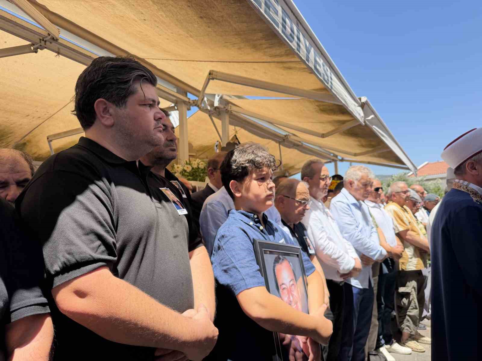 Kuşadası Belediyesi eski başkanı Berberoğlu, son yolculuğuna uğurlandı