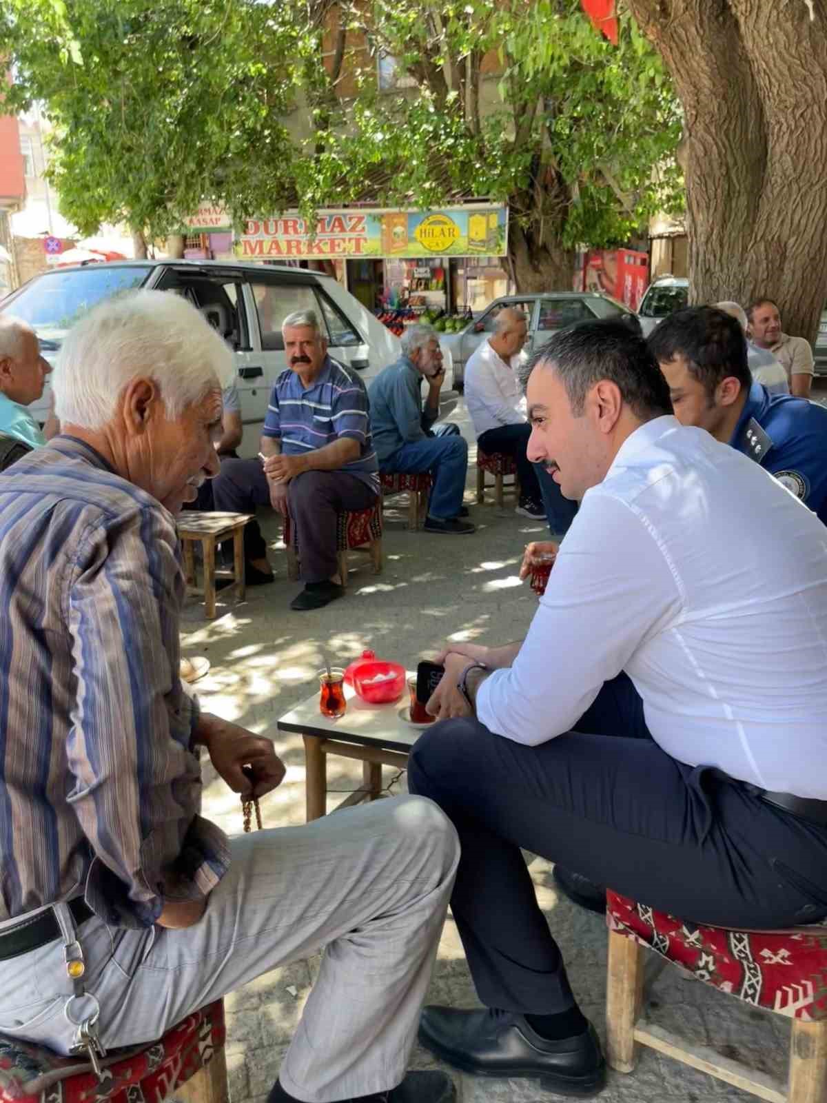 Dicle Kaymakamı Atış, esnaf ve vatandaşlarla bir araya geldi