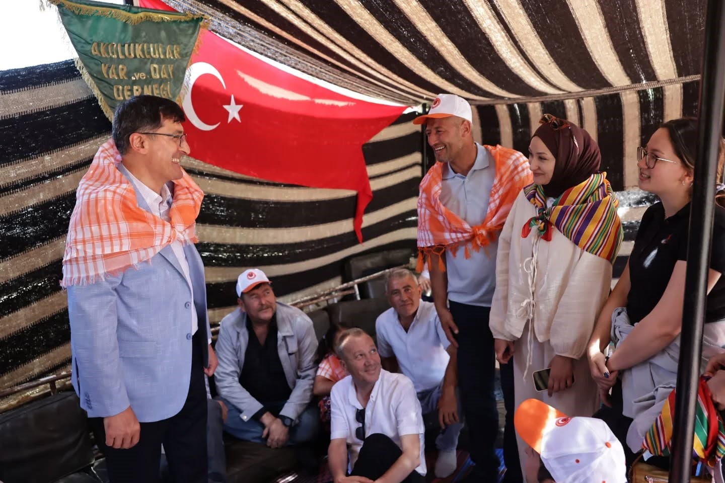 Eyüp Kahveci, Akoluk Köyü Yayla Şenliği’nde vatandaşlarla buluştu