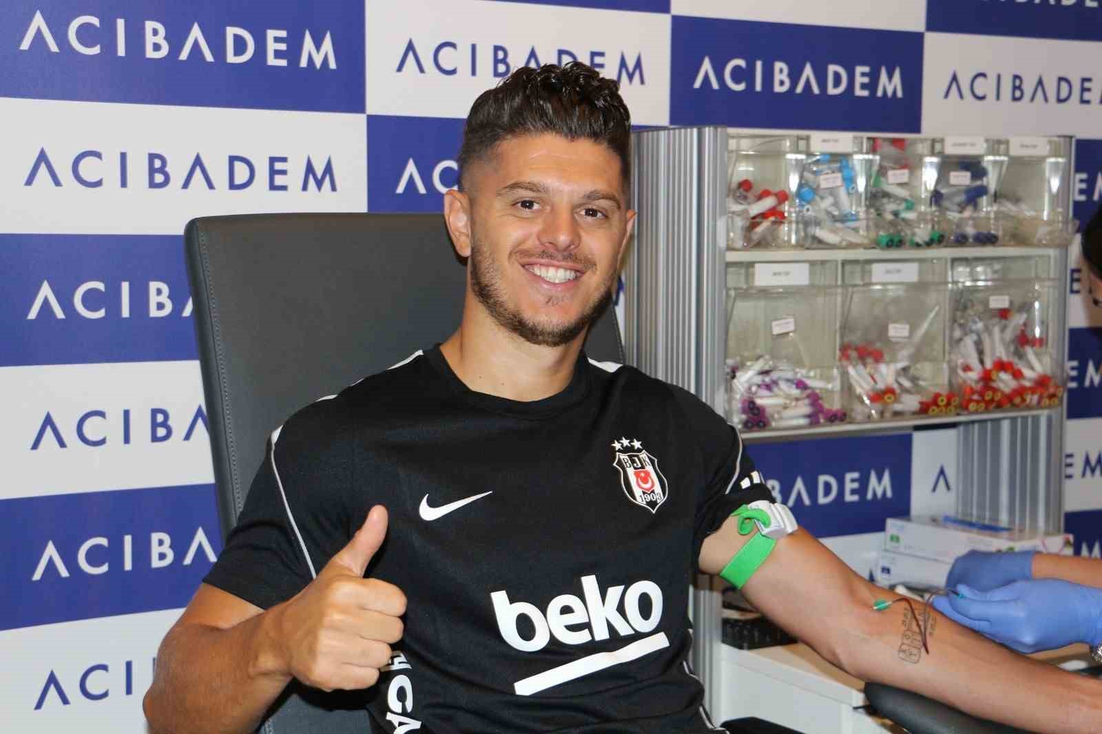 Beşiktaş’ta sağlık kontrolleri devam ediyor