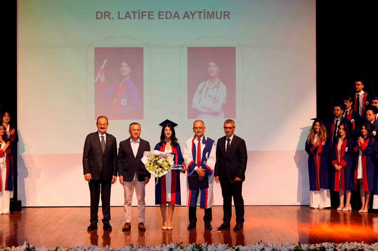 SANKO Üniversitesi Tıp Fakültesinde mezuniyet coşkusu