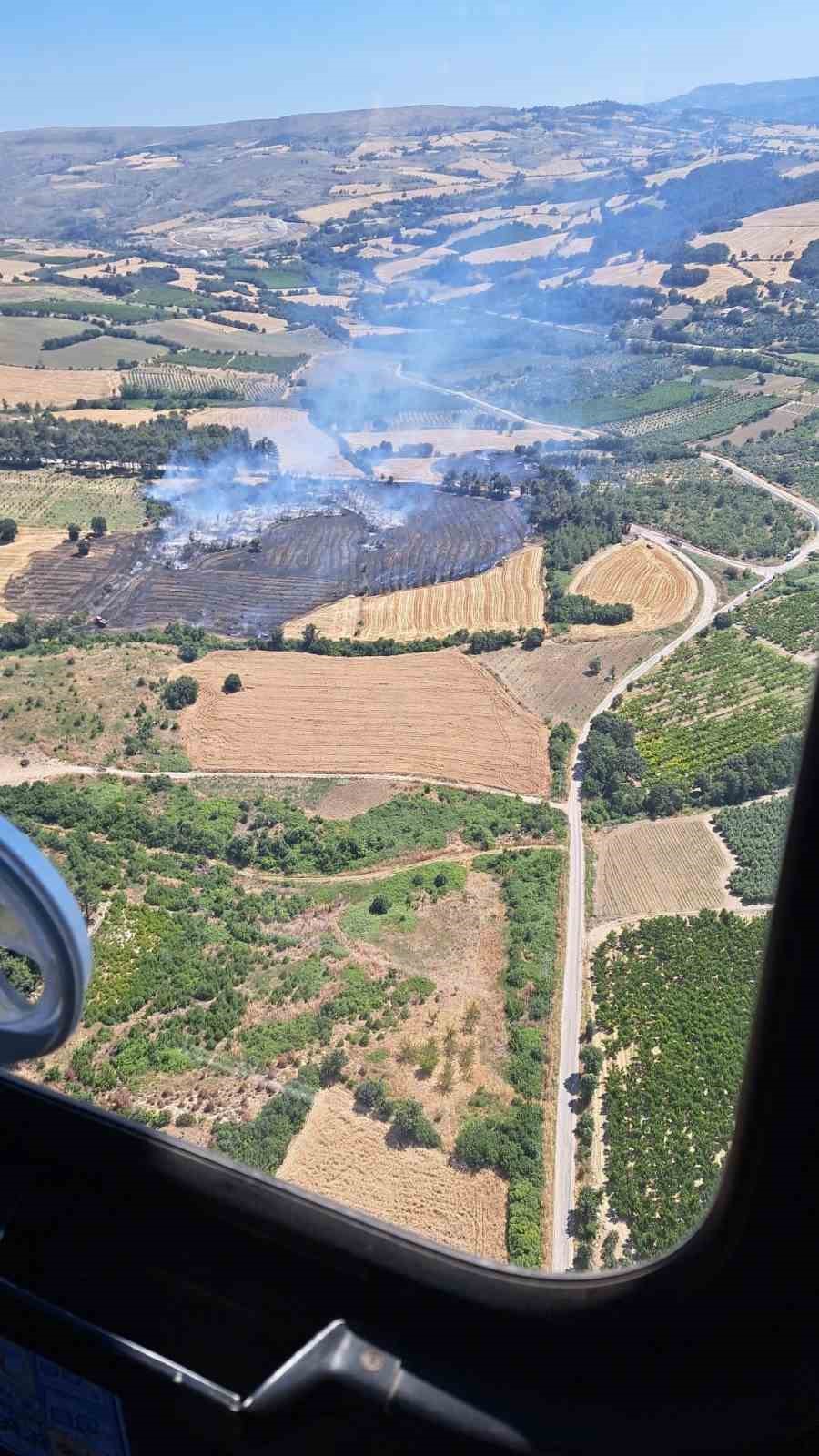 Çanakkale’de tarım arazisinde çıkan yangın kontrol altına alındı
