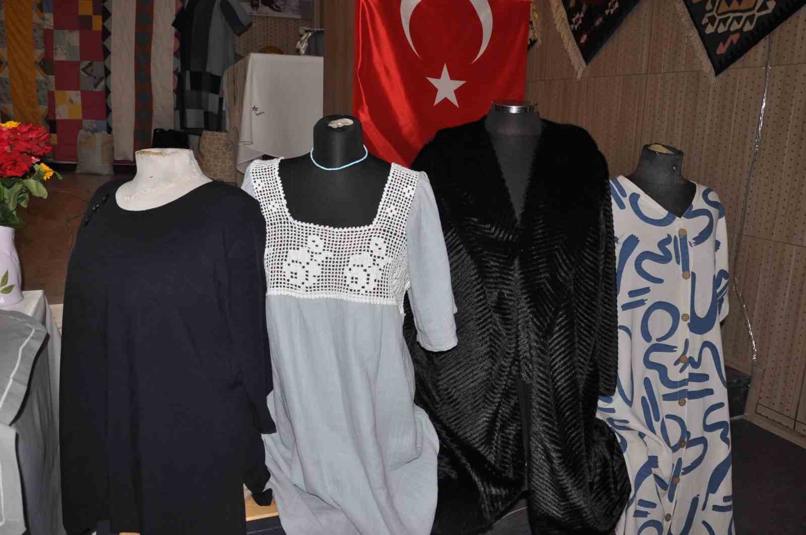 MASMEK Selendi’de yıl sonu sergisi büyük ilgi gördü