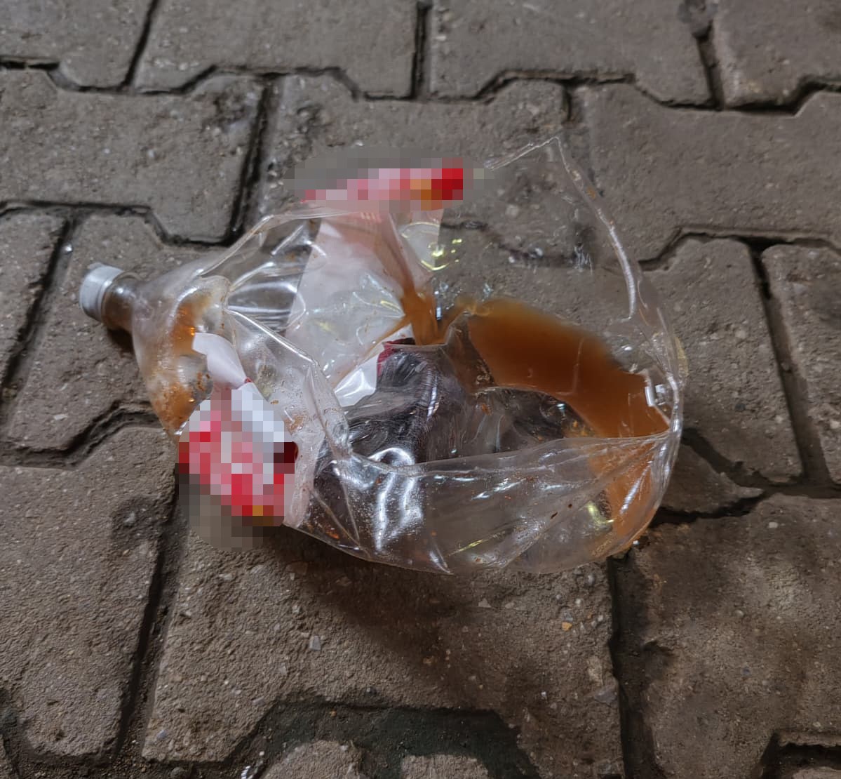 Manisa’da sirke şişesi bomba gibi patladı