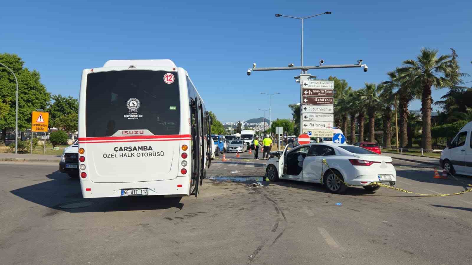 Samsun’da otomobil ile halk otobüsü çarpıştı: 7 yaralı