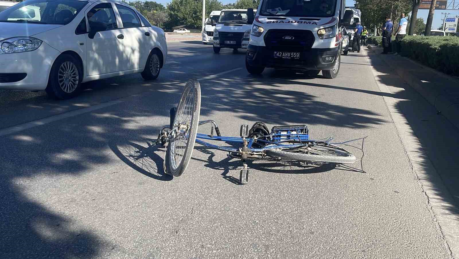 Otomobilin çarptığı bisikletli ağır yaralandı