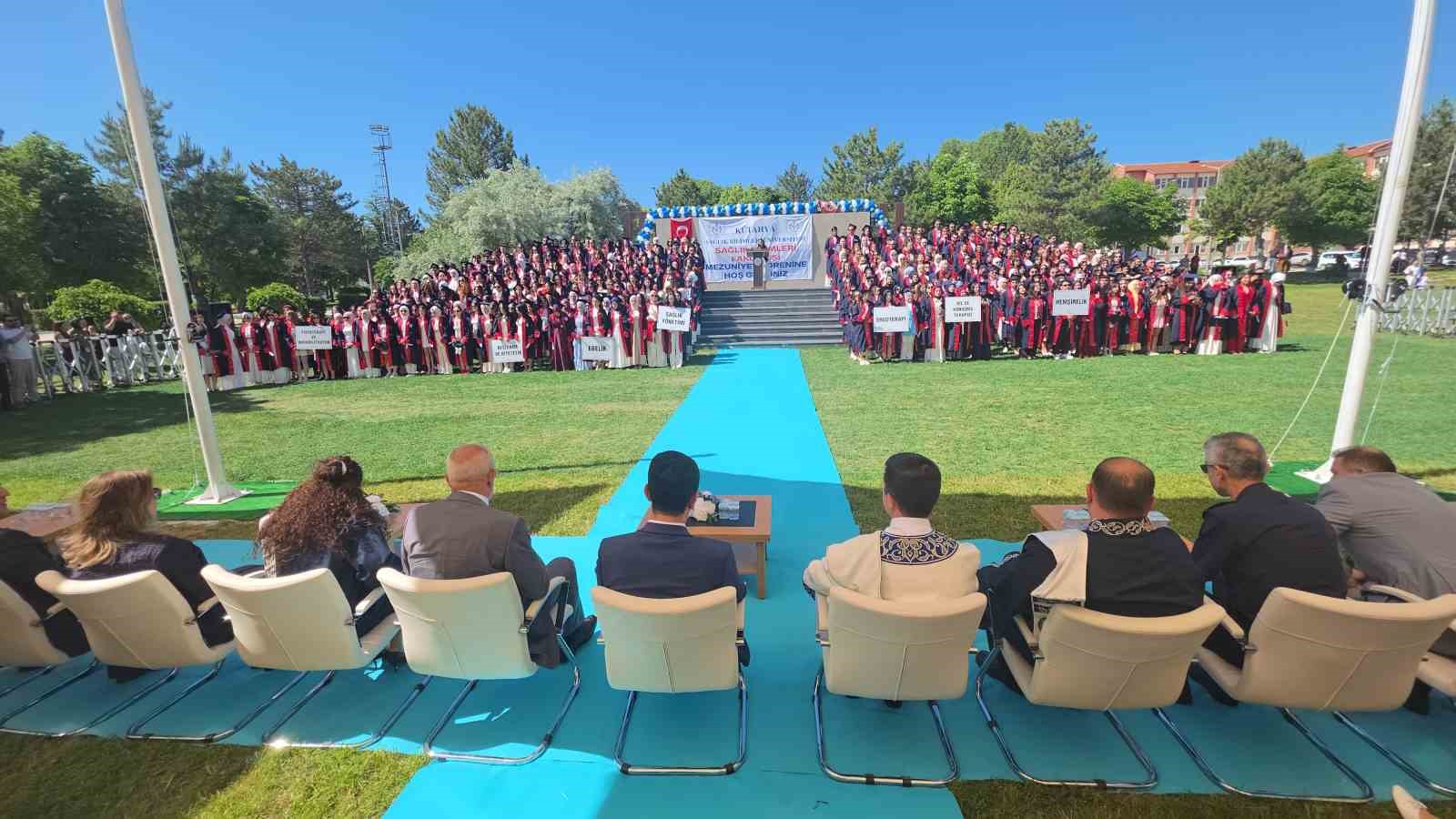 Kütahya’dan sağlık ordusuna 541 yeni mezun