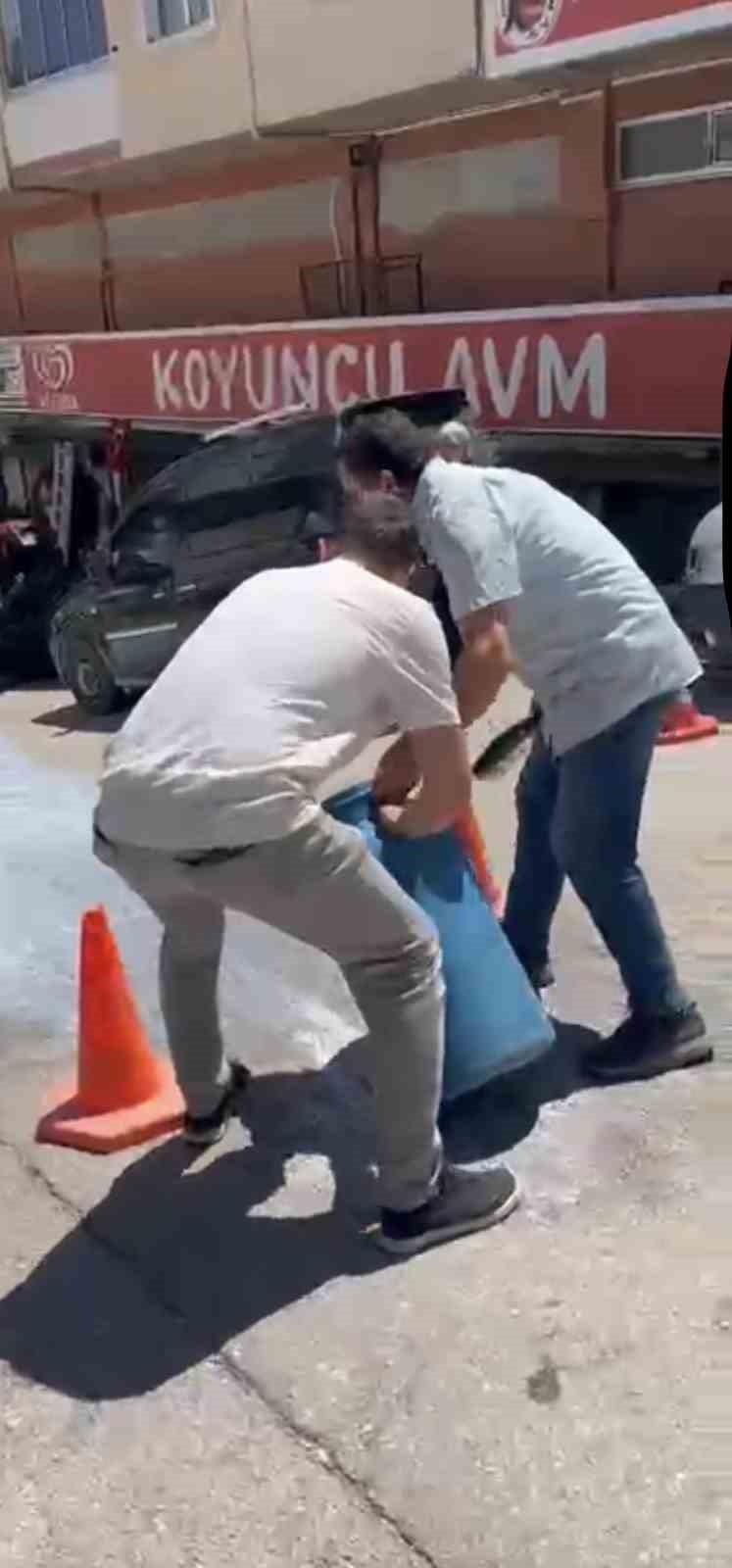 Belediye önüne süt dökme eyleminin ardındaki gerçek ortaya çıktı