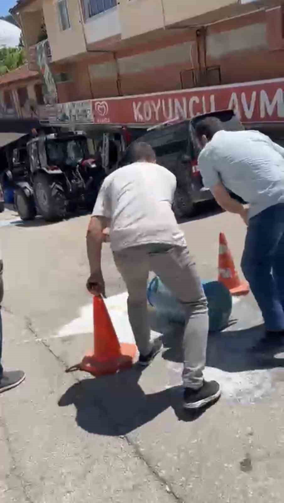 Belediye önüne süt dökme eyleminin ardındaki gerçek ortaya çıktı