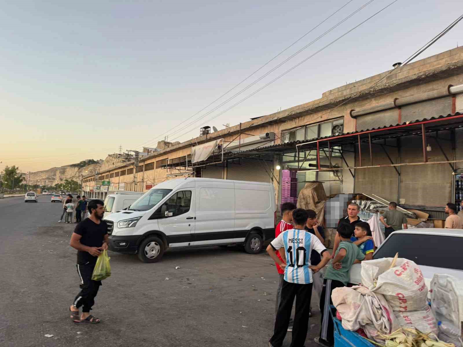 Birecik’te bıçaklı kavga: 1 yaralı