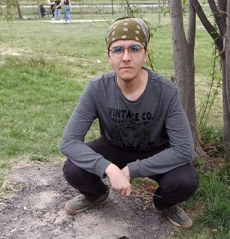 Eskişehir’de neo-nazi sembolü olan hücum yeleği ile 5 kişiyi bıçaklayan saldırgan hayatını kaybetti