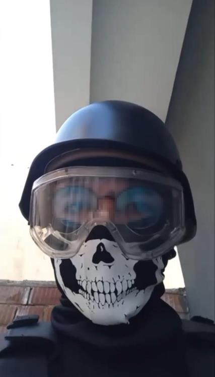 Eskişehir’de neo-nazi sembolü olan hücum yeleği ile 5 kişiyi bıçaklayan saldırgan hayatını kaybetti