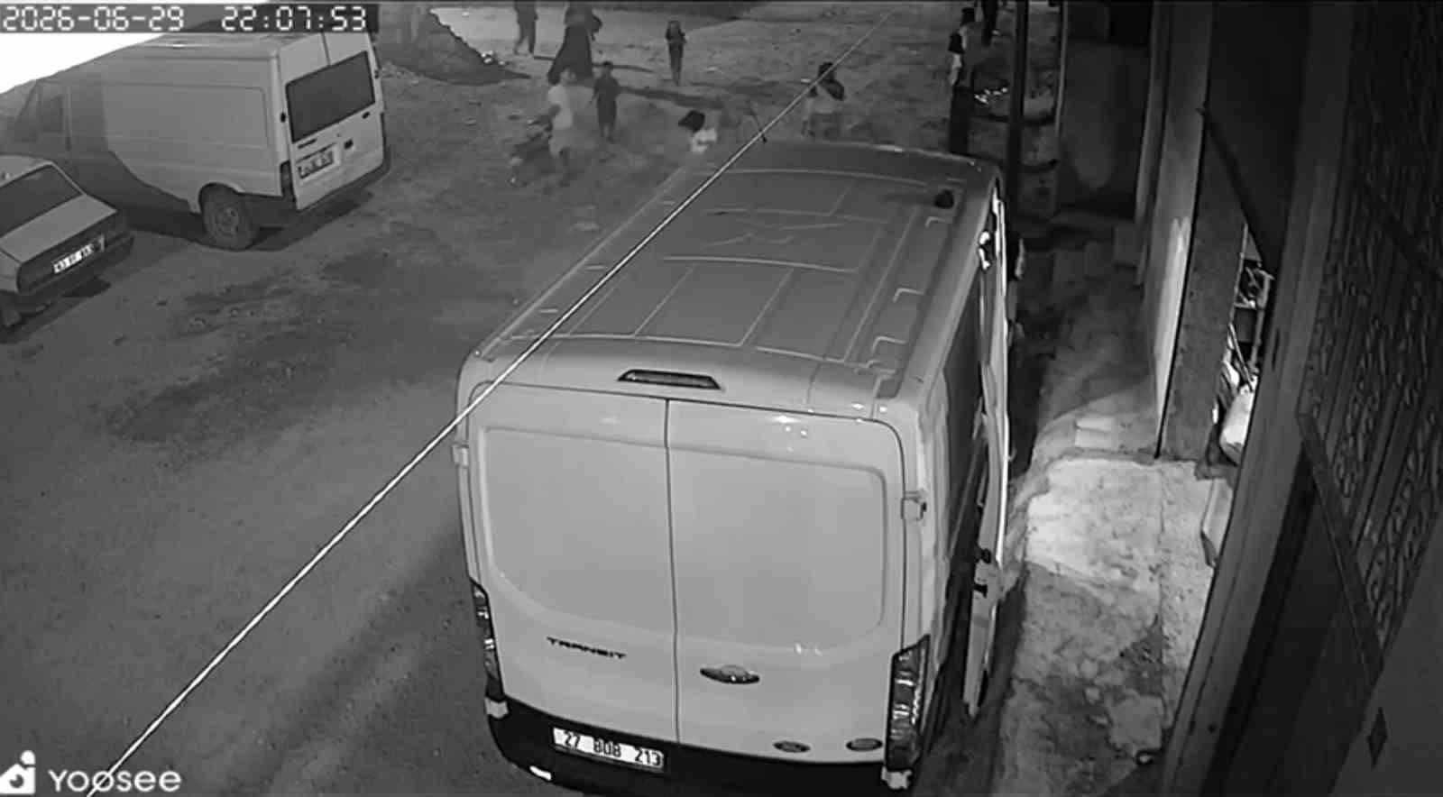 Suruç’ta 2 çocuğun yaralandığı patlama anı kamerada