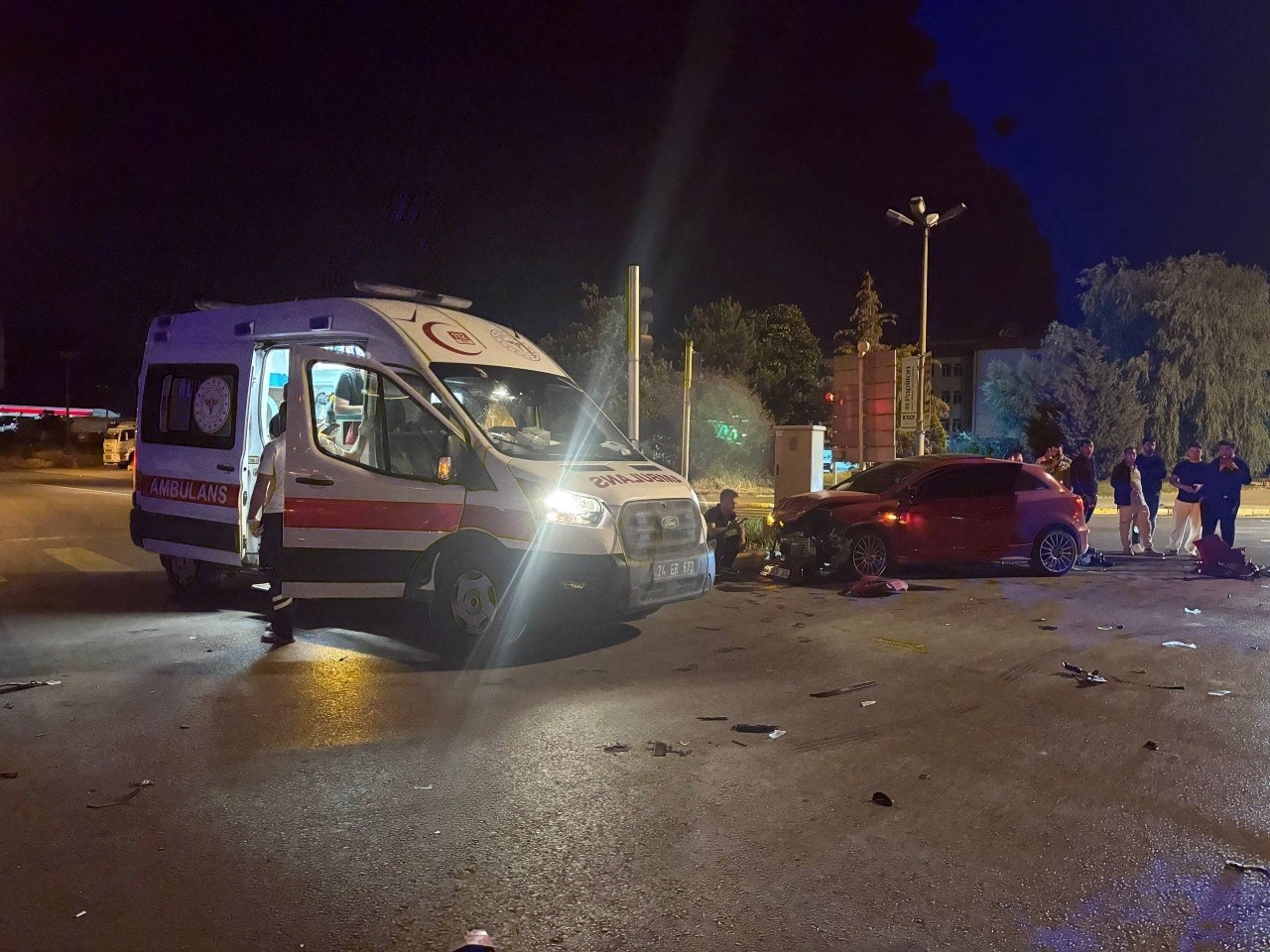Erzincan’da iki aracın çarpıştığı kazada 2 kişi yaralandı