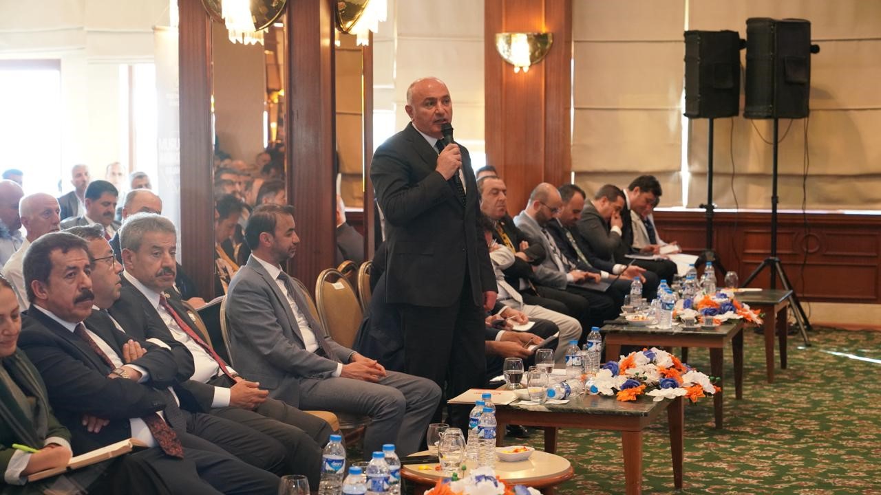 ETSO Başkanı Saim Özakalın,  iş dünyasının taleplerini gündeme taşıdı