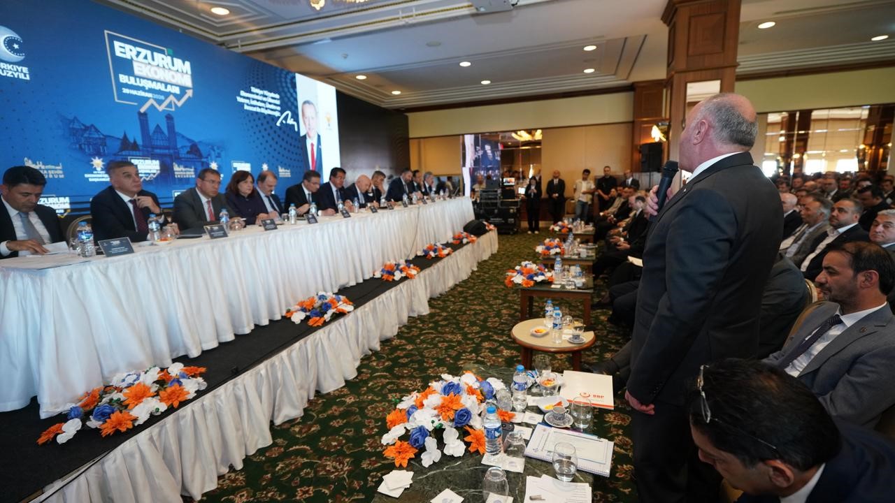 ETSO Başkanı Saim Özakalın,  iş dünyasının taleplerini gündeme taşıdı