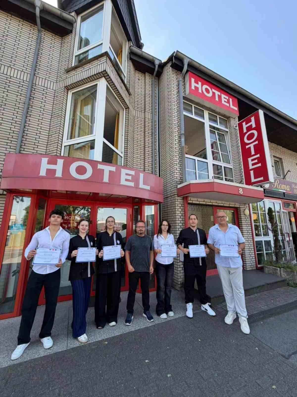 Kuşadalı öğrenciler Almanya’da mesleki eğitimlerini tamamladı