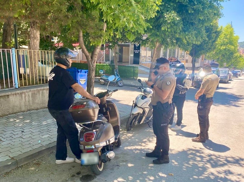 Bilecik’te 2 bin 75 motosiklet sürücüsü kontrolden geçti