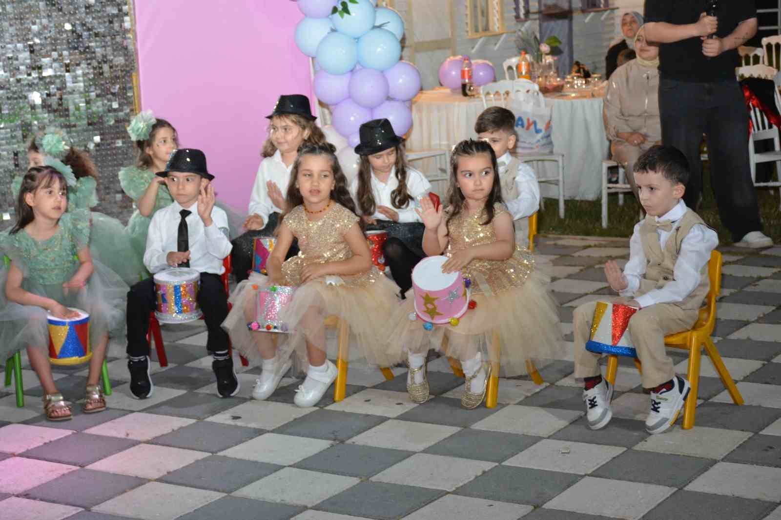 Miniklerden muhteşem gösteri