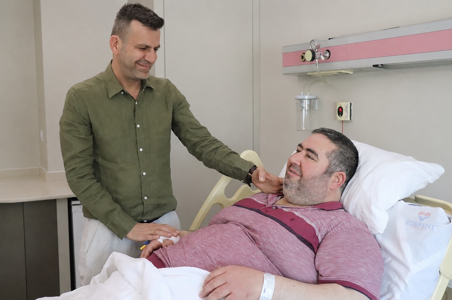 Obeziteyle mücadele eden hasta sağlığına kavuşmak için Kahramanmaraş’tan Denizli’ye geldi