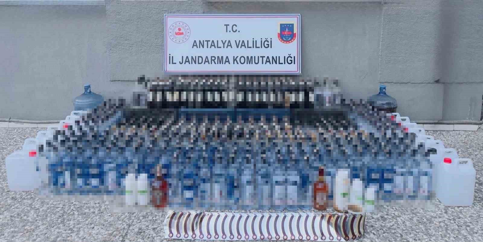 Manavgat’ta kaçak alkol operasyonu: Yüzlerce litre ele geçirildi