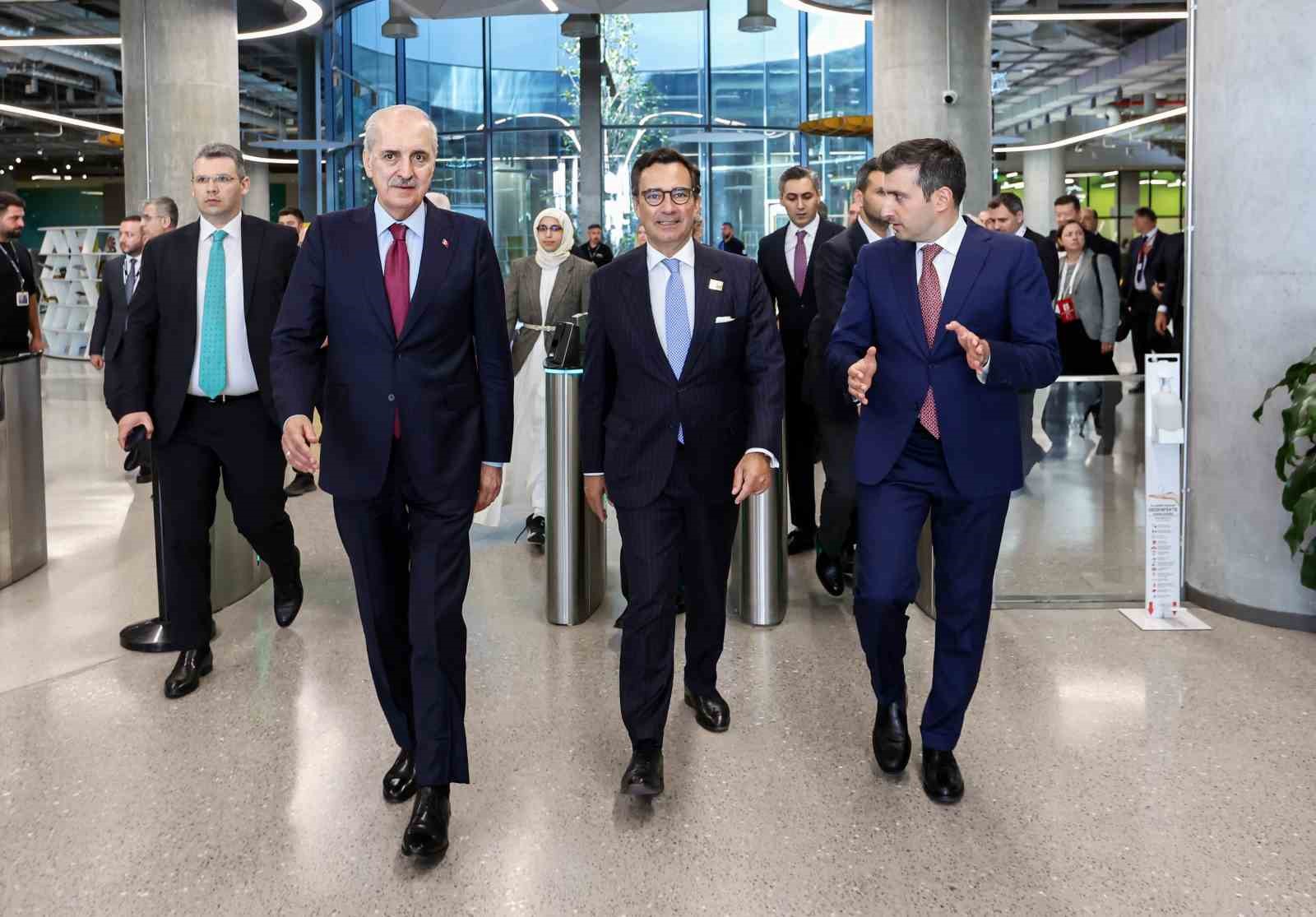 NATO Parlamenter Zirvesi’ne katılan meclis başkanları Baykar Milli Teknoloji Merkezi’ni ziyaret etti