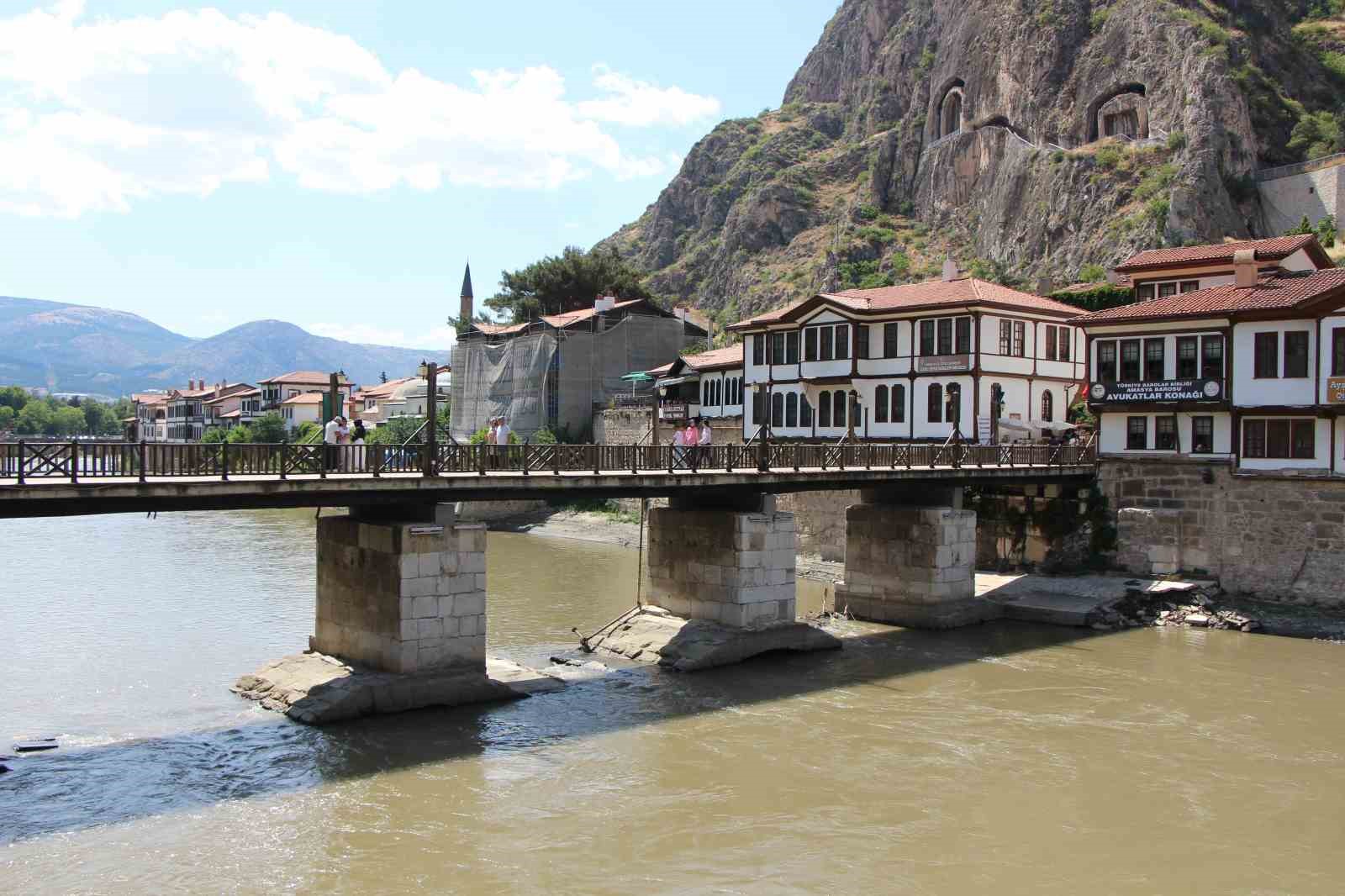 Amasya’nın asırlara meydan okuyan taş köprüleri