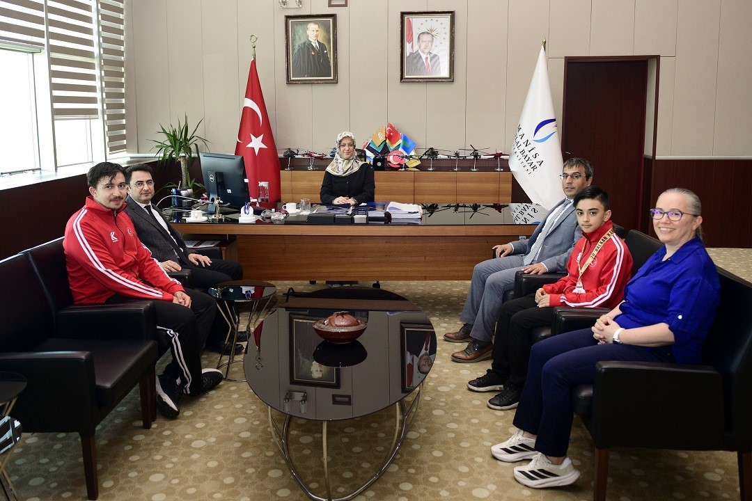 MCBÜ’lü milli karateciden Balkan ikinciliği
